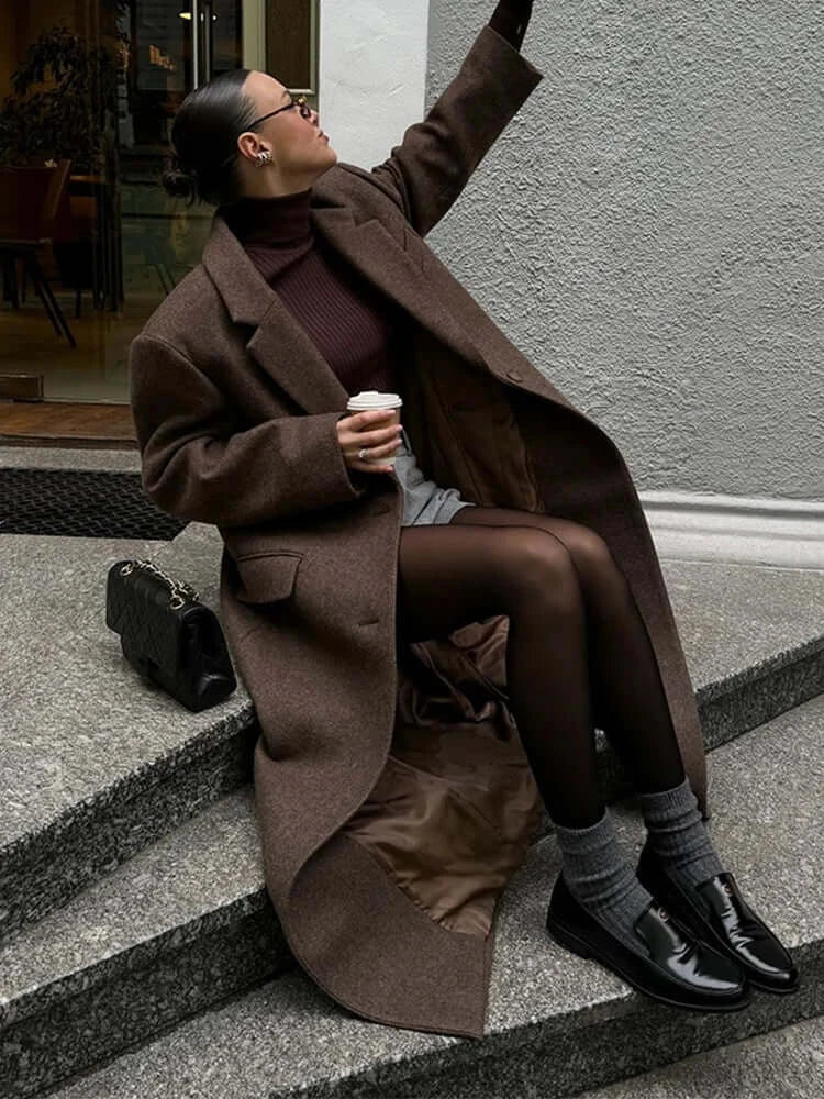 Elegant Women's Brown Wool Blend Overcoat with Shoulder Pads, Single-Breasted Long Sleeve Design for Autumn 2025 Commuter Wear